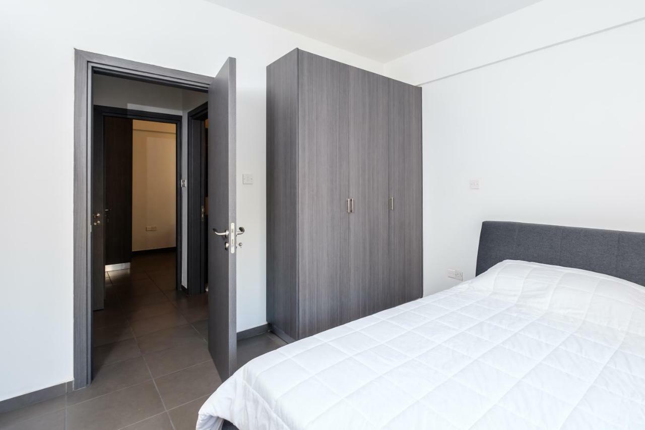 Book Me Now Central Flat Lägenhet Larnaca Exteriör bild